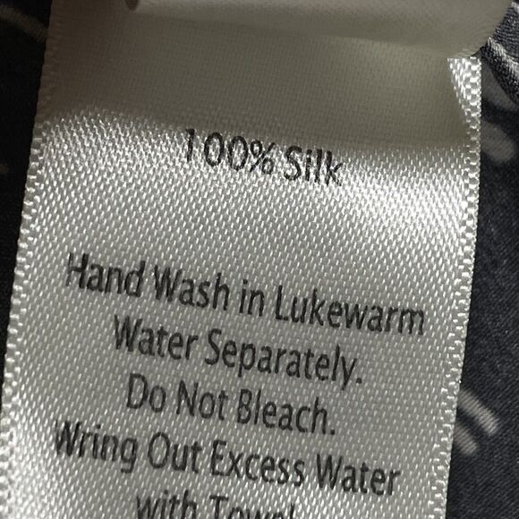 ECRU Black Print 100% Silk Blouse size Small Long Sleeves Career Casual Preppy - Picture 10 of 13